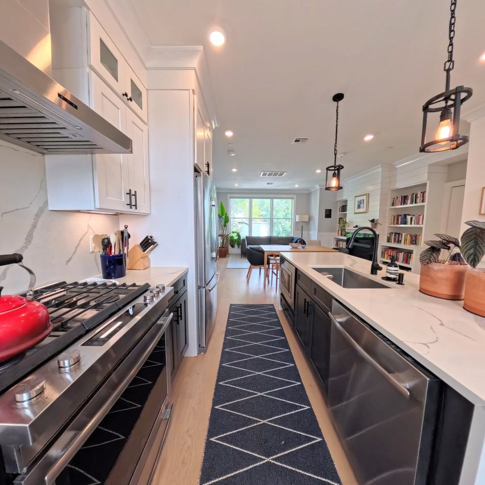 113 Beacon St #C - Photo 4 of 16