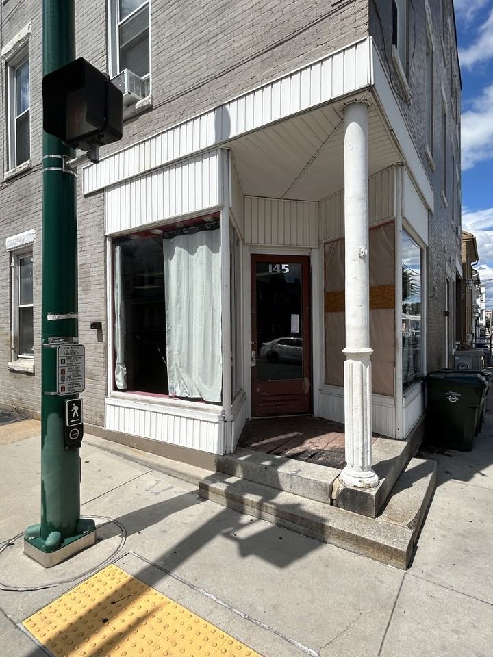 145 E Antietam St #1 - Photo 2 of 11