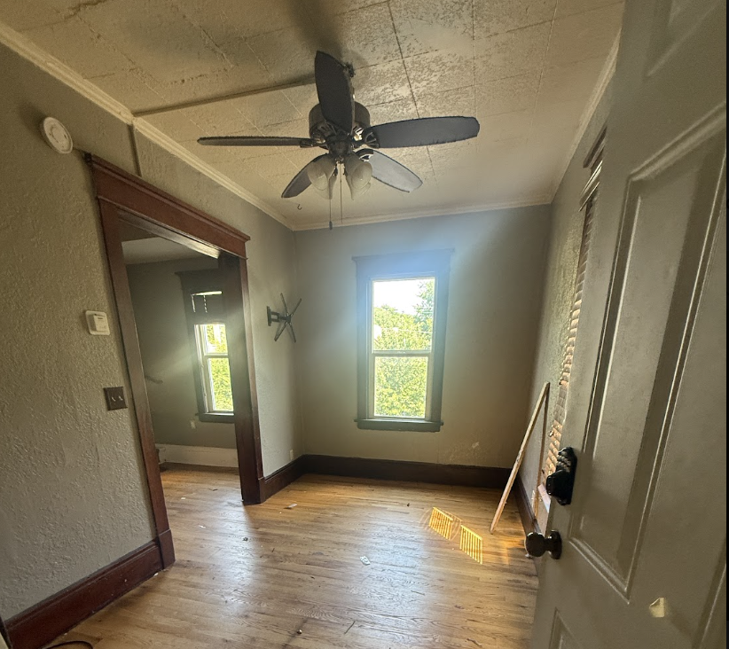 1040 Jessie St #3 - Photo 3 of 6