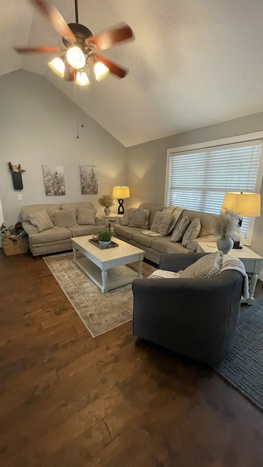 Victorian Lake Dr #1 - Photo 2 of 16