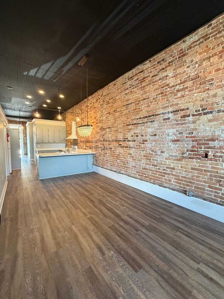 27 W Oak St - Photo 5 of 15