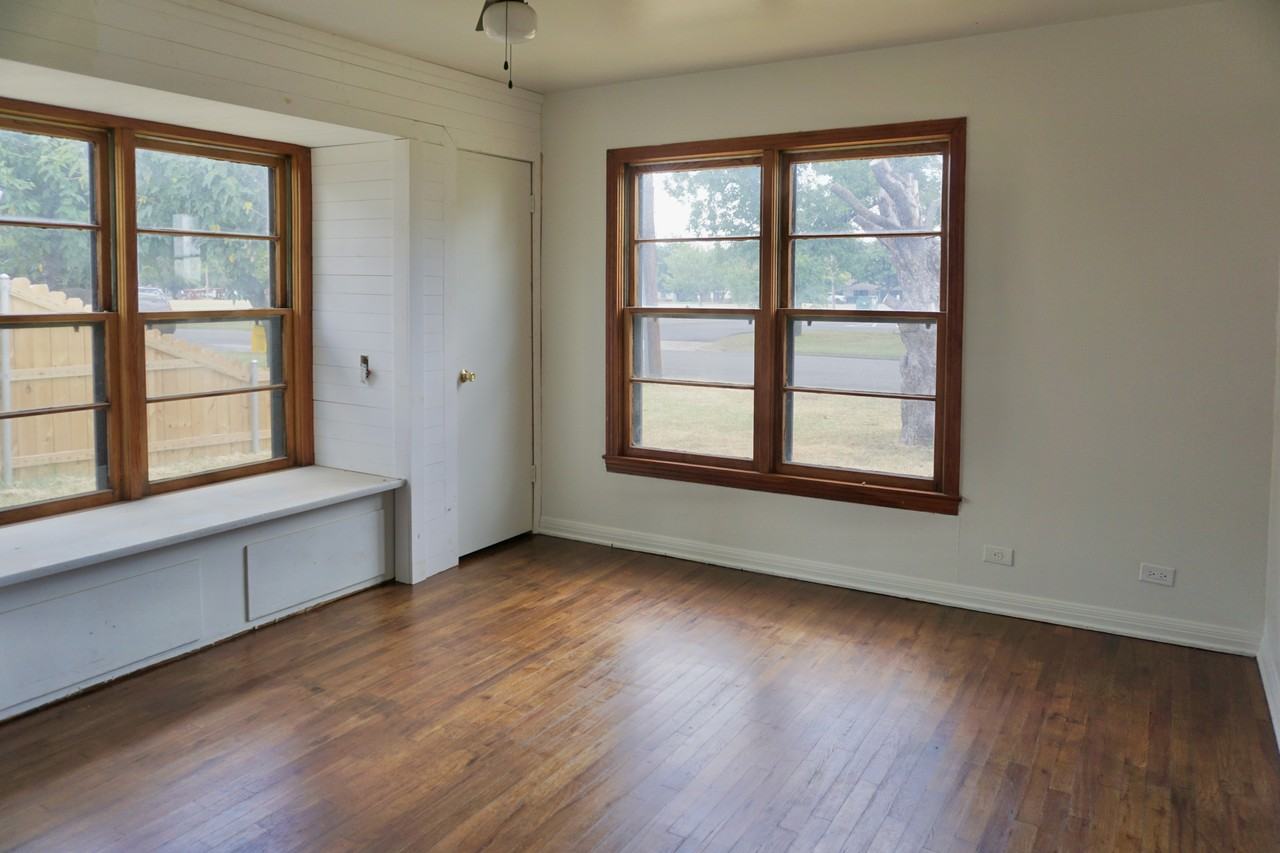 2516 Briarwood Ln #1 - Photo 7 of 9