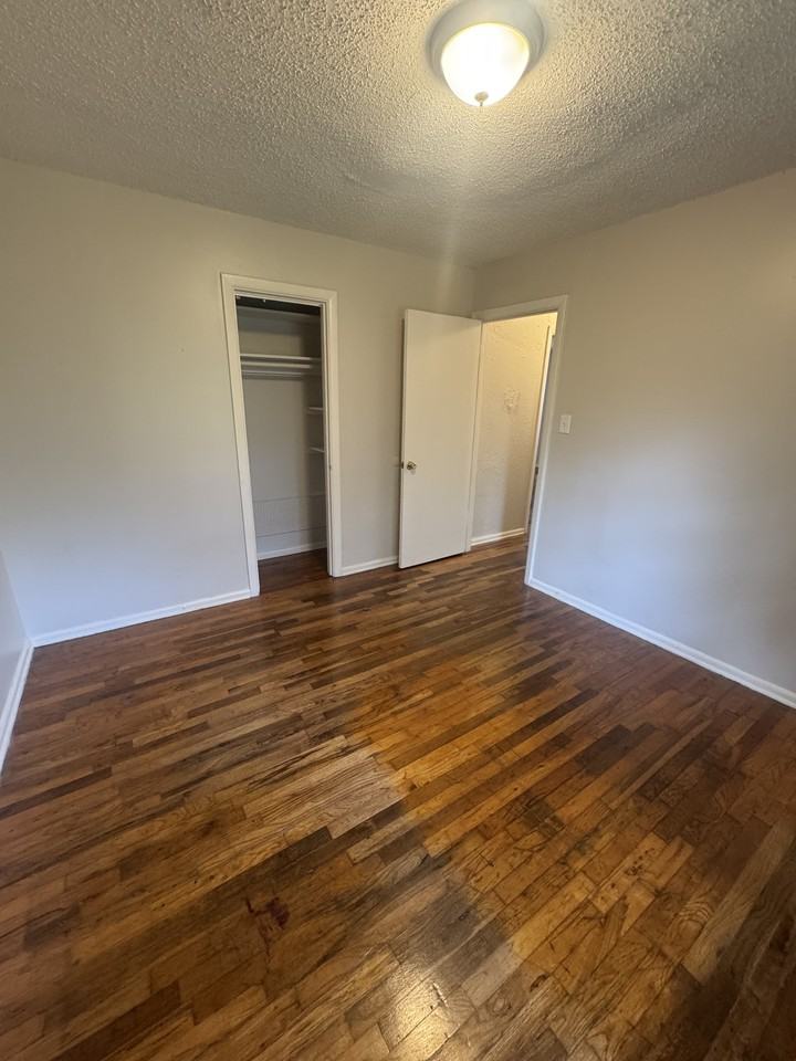 1801 Se Sage St #1 - Photo 5 of 7