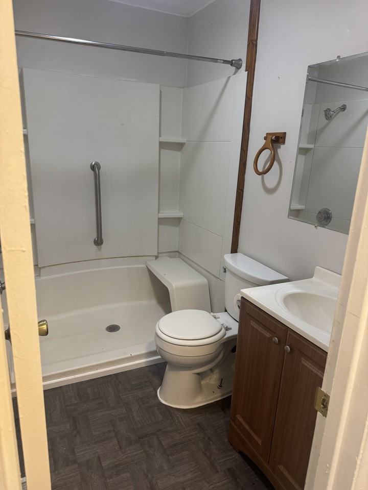 1801 Se Sage St #1 - Photo 7 of 7