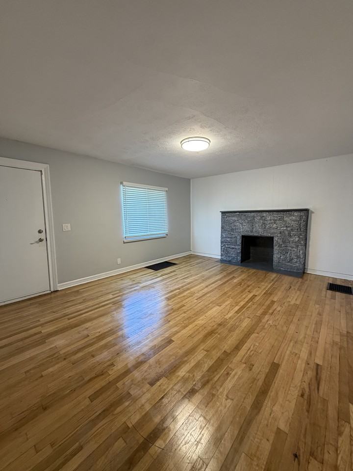 3621 Cleveland Ave #1 - Photo 6 of 16