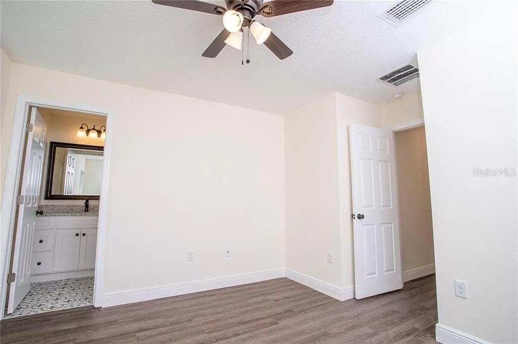 2637 Hunt Club Ln #1 - Photo 7 of 8