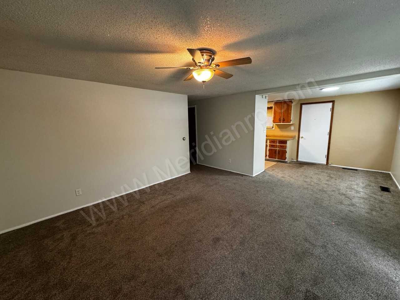 2607 Corvalis Ave #1 - Photo 3 of 12