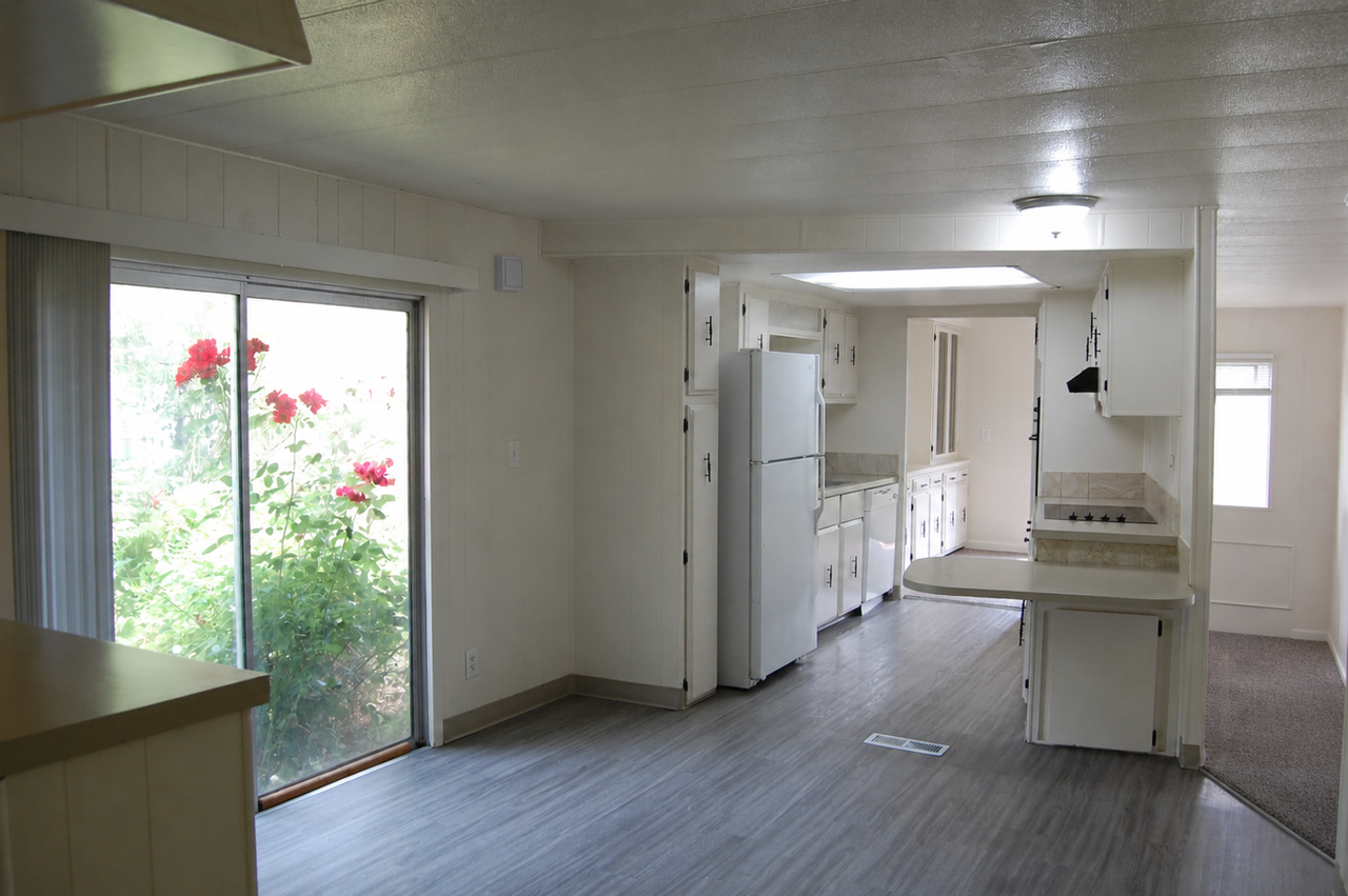 4550 Sw 5th Ave - Photo 3 of 37