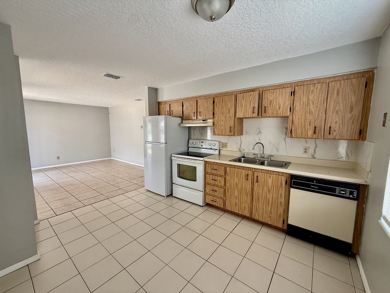 701 Michigan Ct #3 - Photo 4 of 15