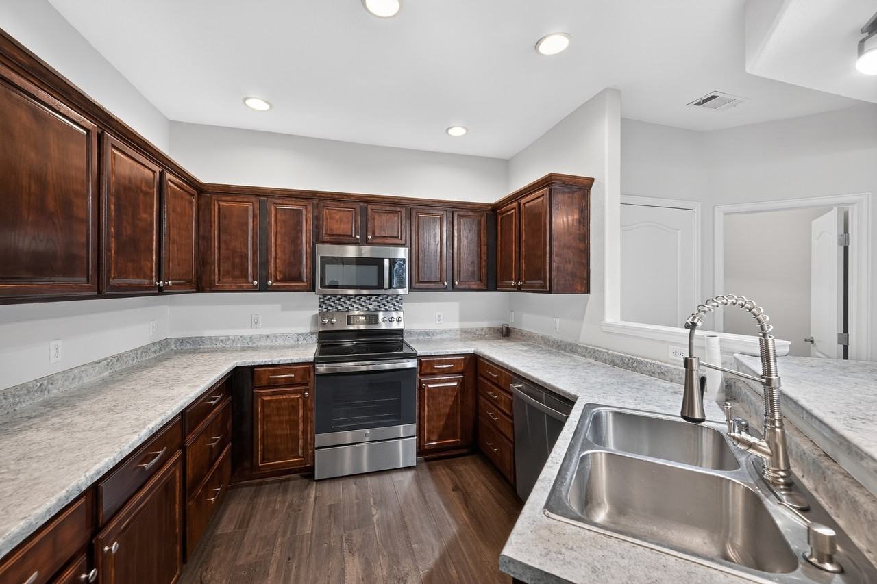 10556 E Jewell Ave #1 - Photo 7 of 15
