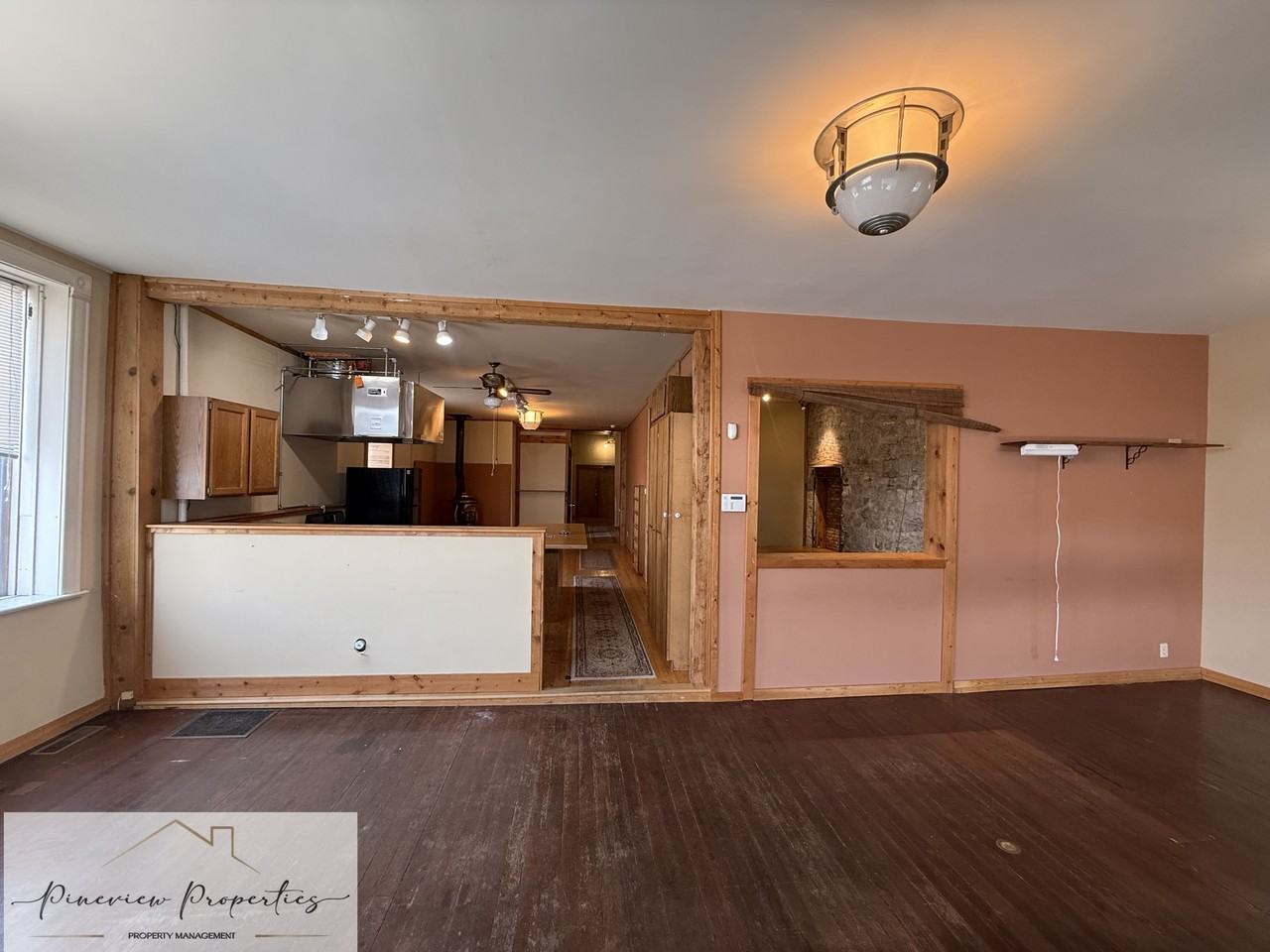 122 E Park St #122APT - Photo 4 of 34