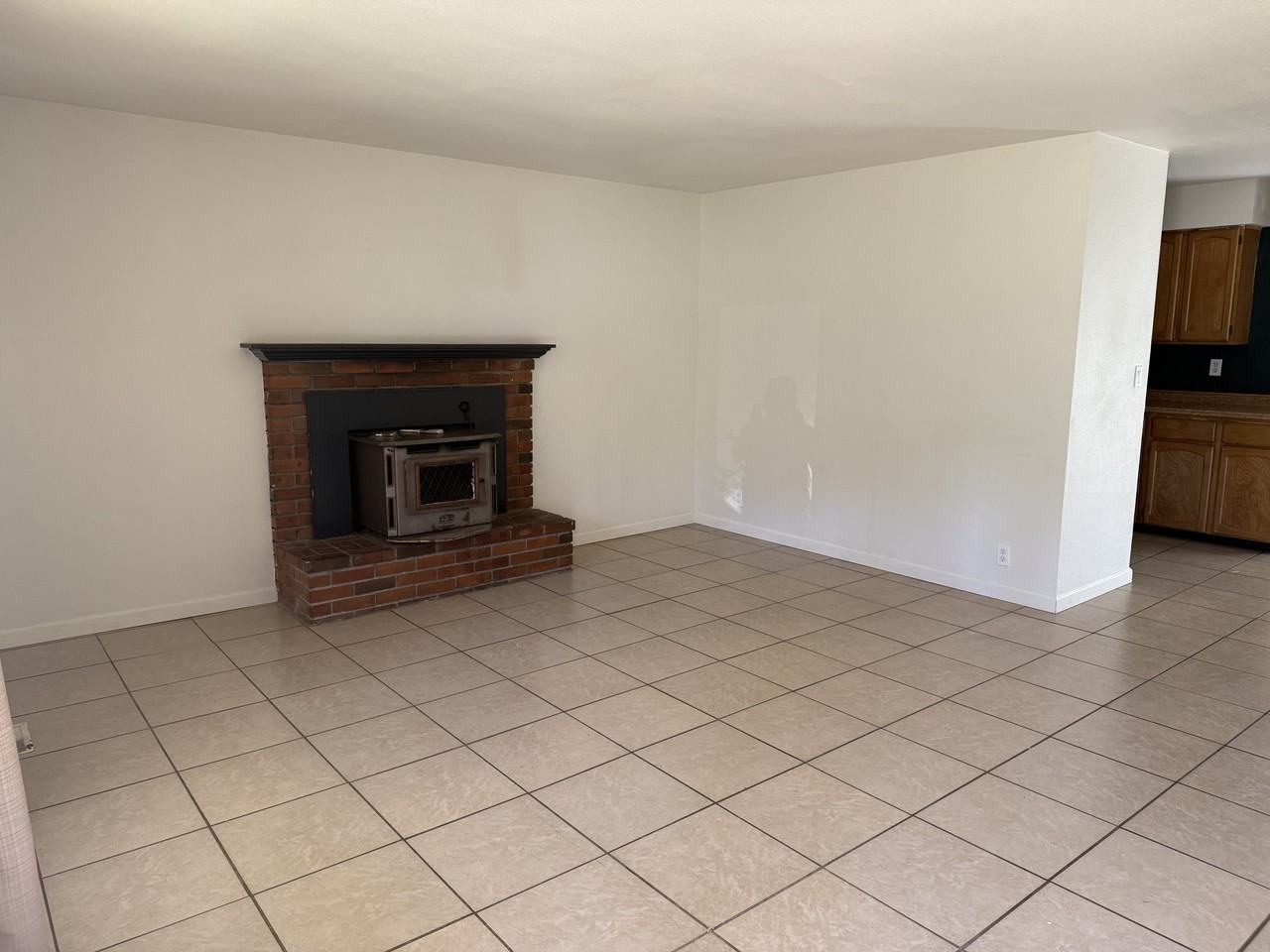 110 Isabell Ave #1 - Photo 3 of 7
