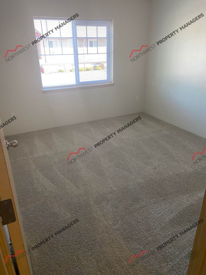 218 SW 15th Ave - Photo 6 of 19