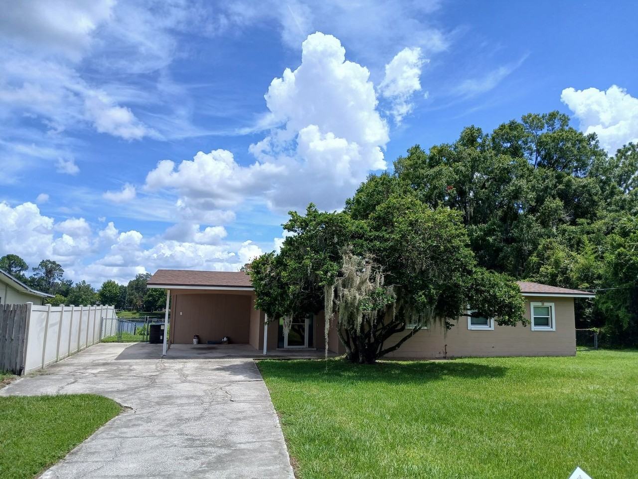 711 Tropical Ave