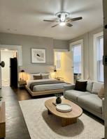 featured image of 218 W Monument St