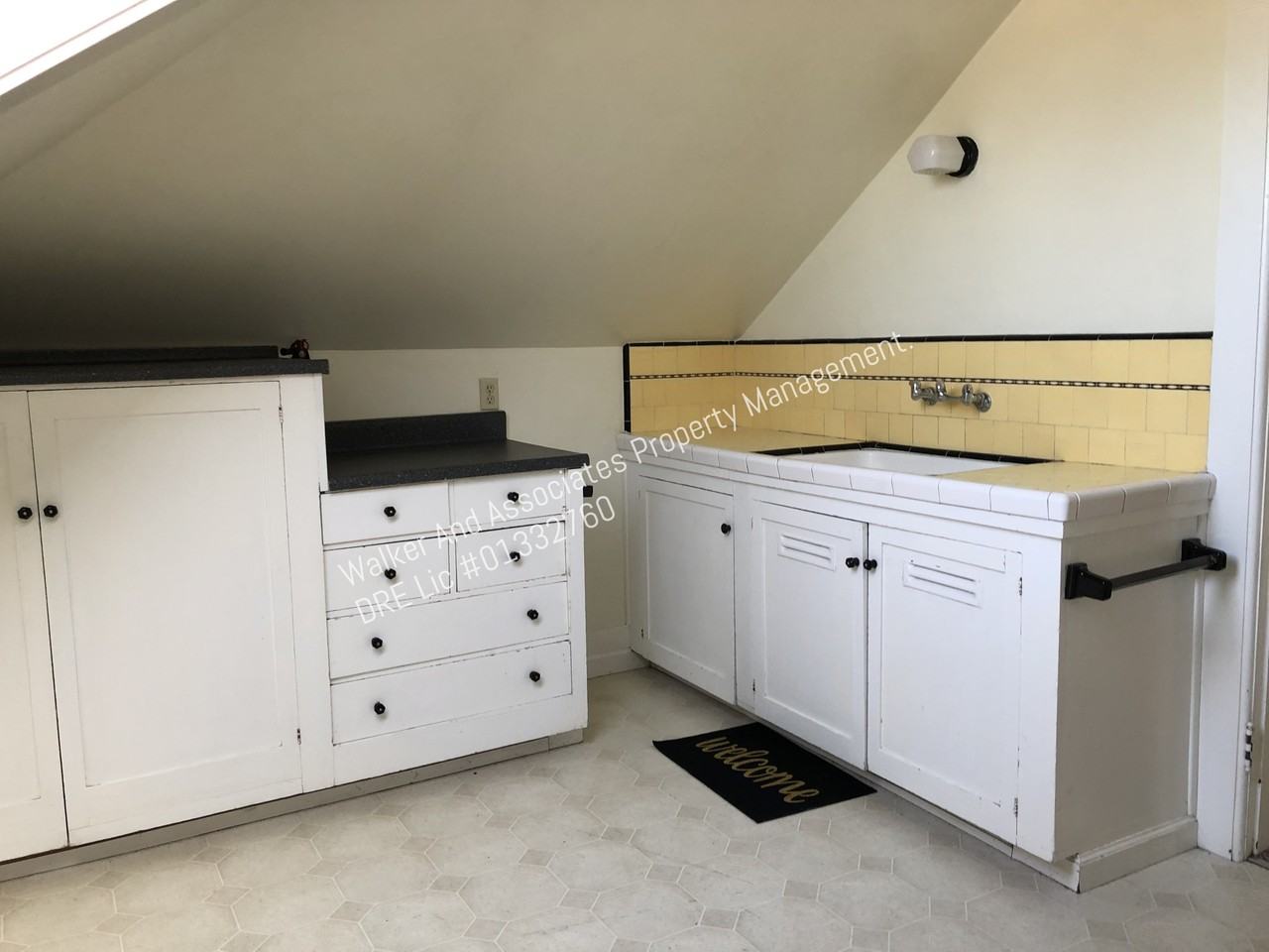 415 S BroadwayUnit A #A - Photo 4 of 5