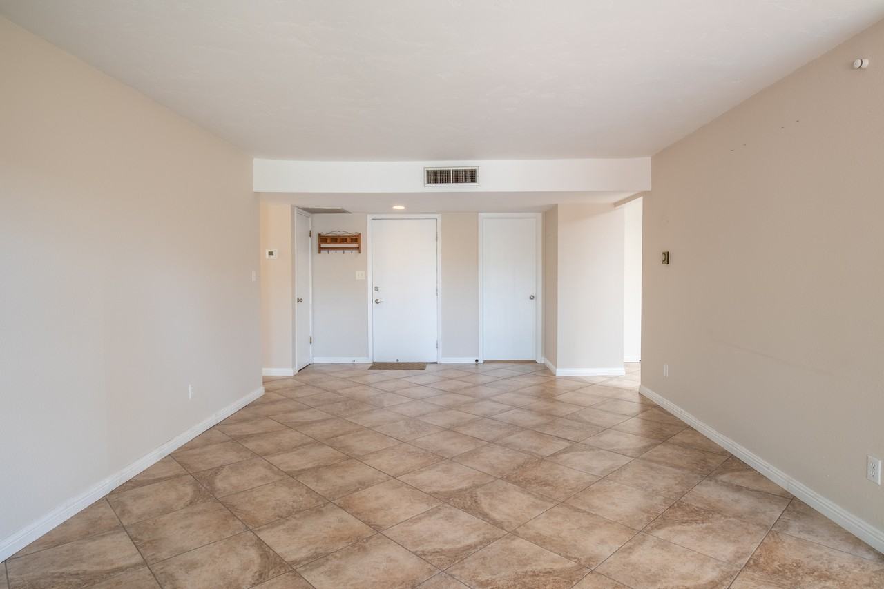 2921 Valle Vis #1 - Photo 3 of 27