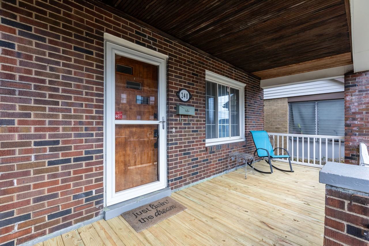 240 Ridgewood Ave #1 - Photo 4 of 36