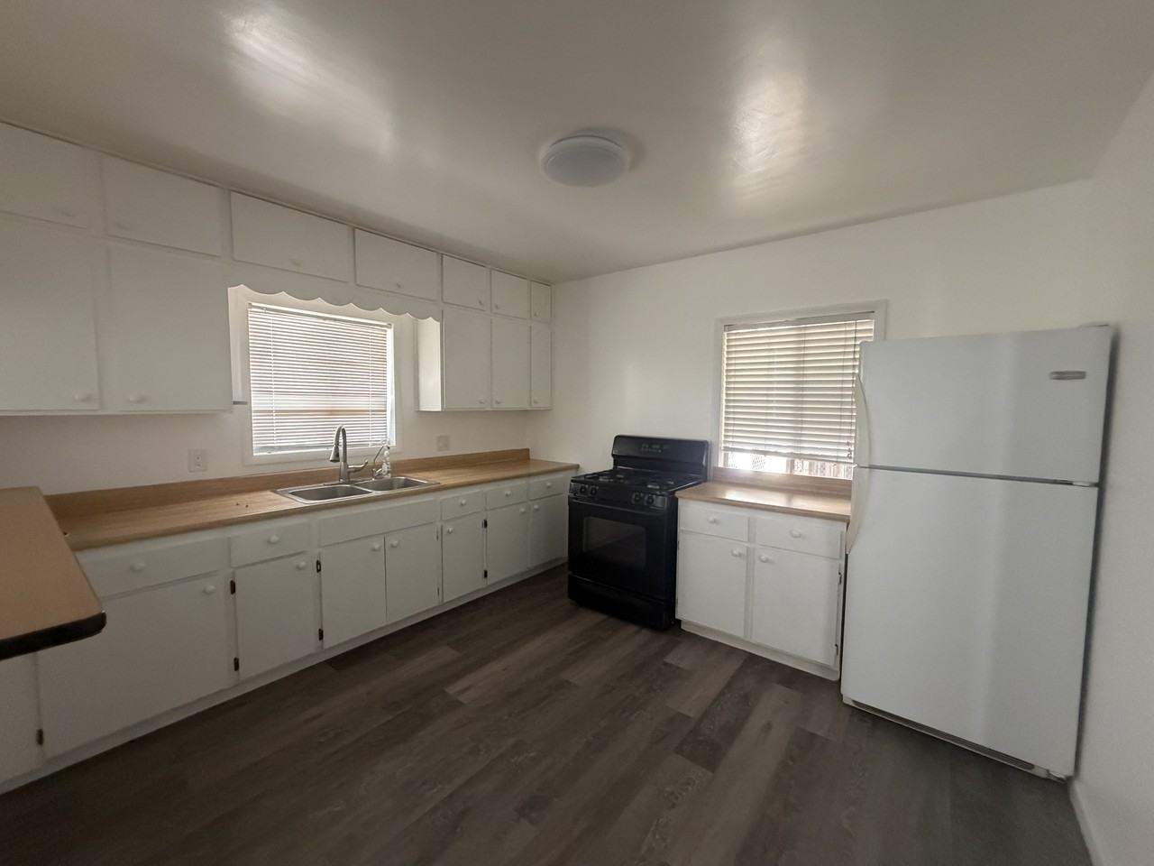 1241 Wilson Ave #1 - Photo 2 of 12