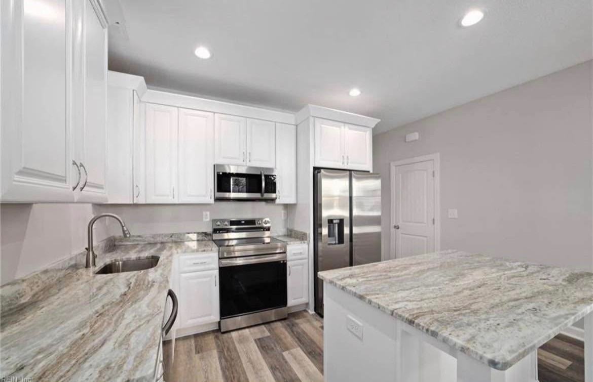 833 A Ave #1 - Photo 3 of 15