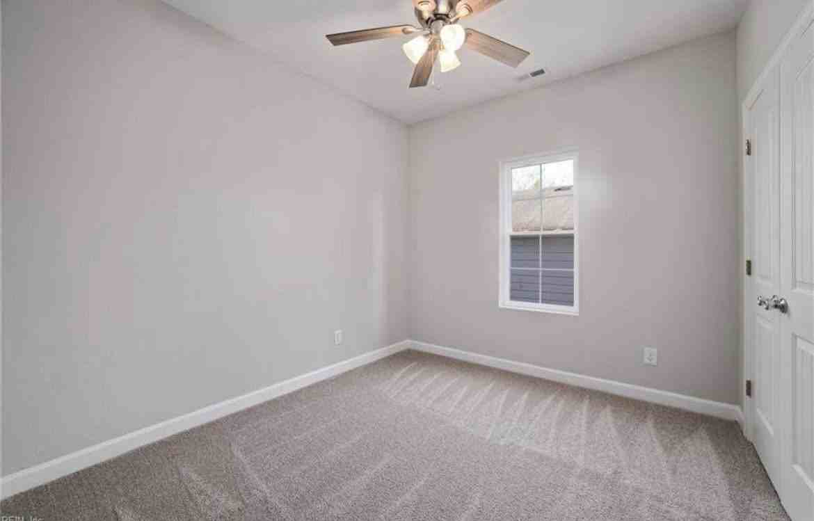 833 A Ave #1 - Photo 6 of 15