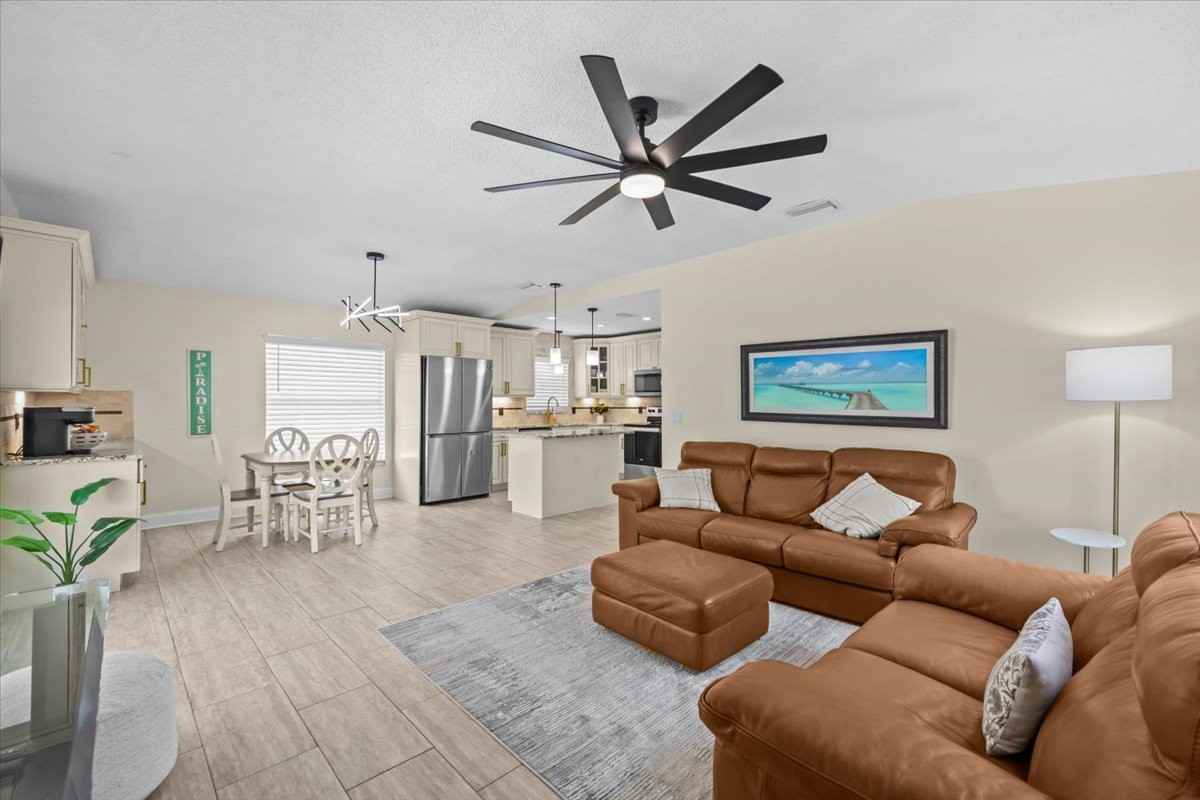 7318 S Kissimmee St #1 - Photo 4 of 44