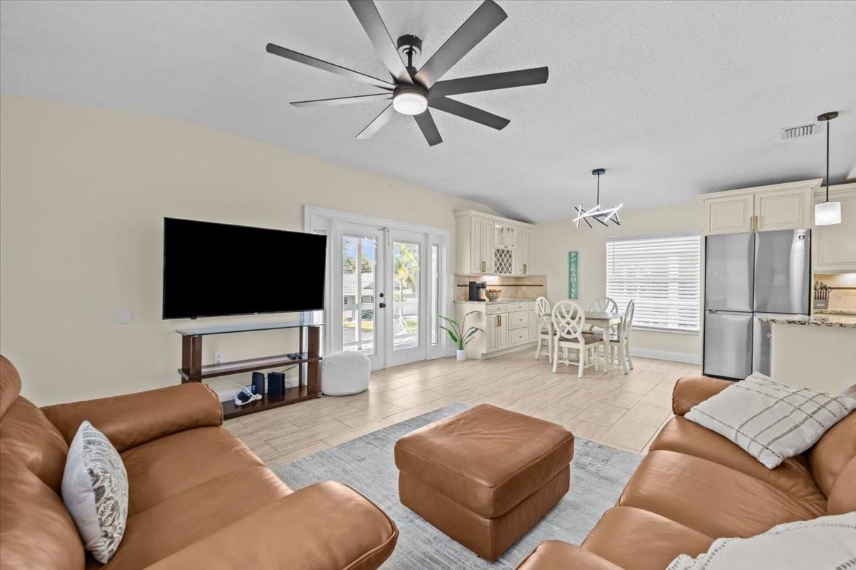 7318 S Kissimmee St #1 - Photo 5 of 44