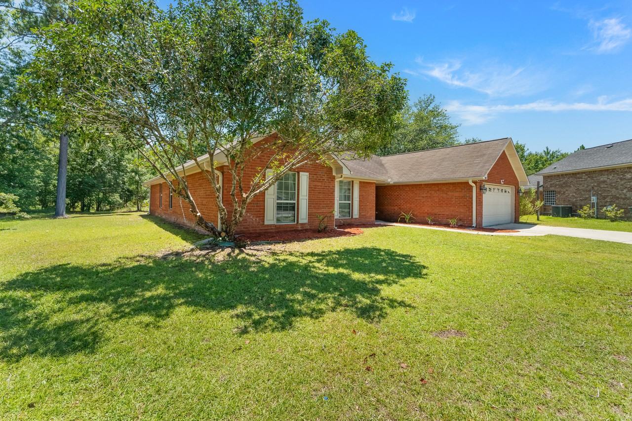 107 Shallowford Cir #1 - Photo 3 of 31