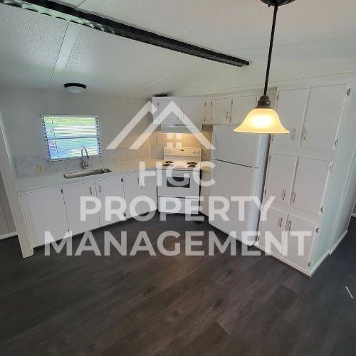 240 Penny Ln - Photo 5 of 19