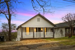 featured image of 1563 Martin Ave #1