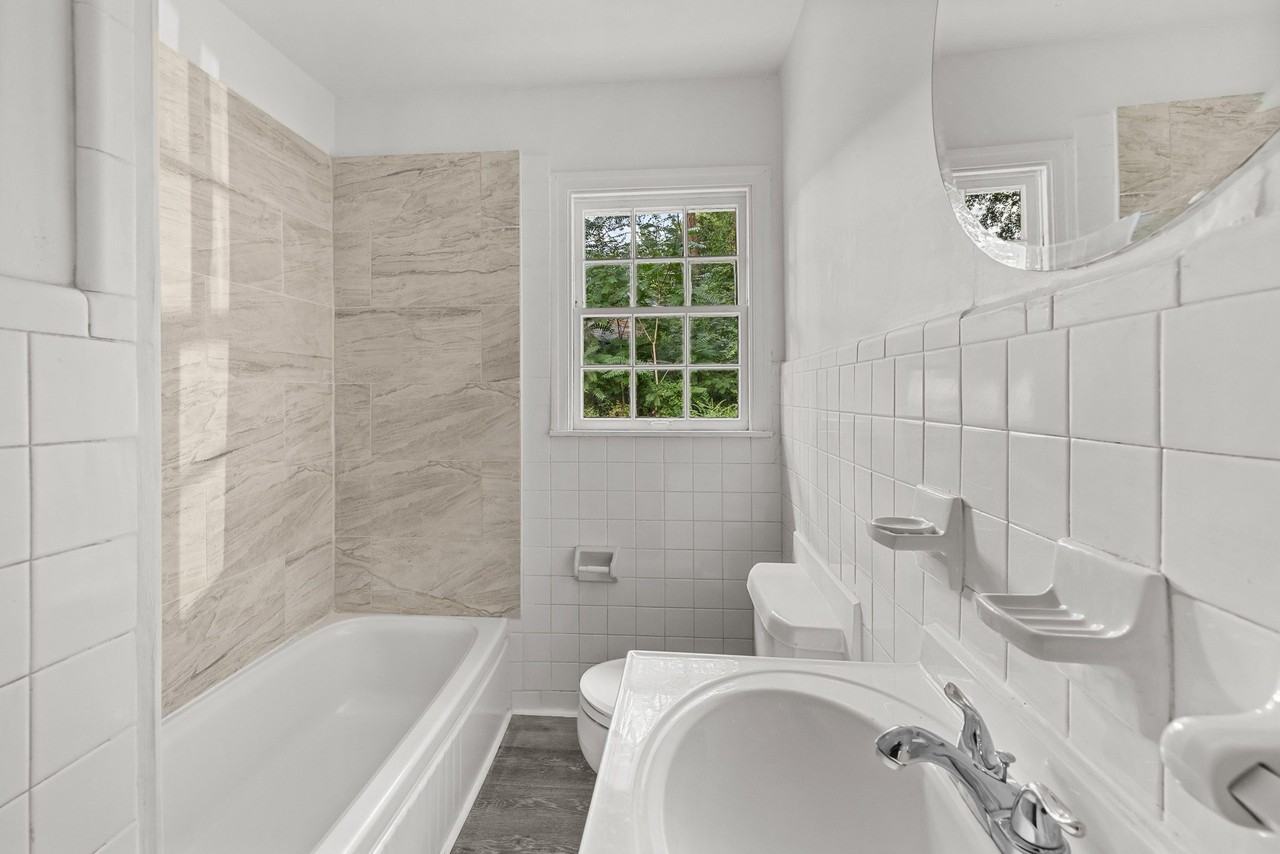 2537 3rd St Ne #1 - Photo 6 of 17