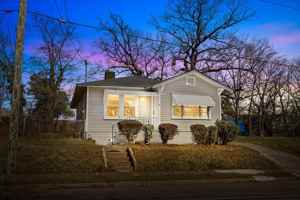 featured image of 3009 Prince Ave #1