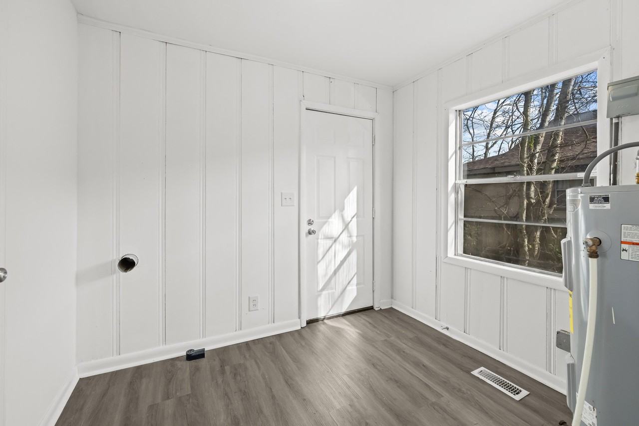 417 Athens Ave #1 - Photo 3 of 16