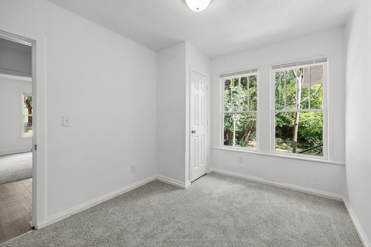 514 81st St S #1 - Photo 7 of 17