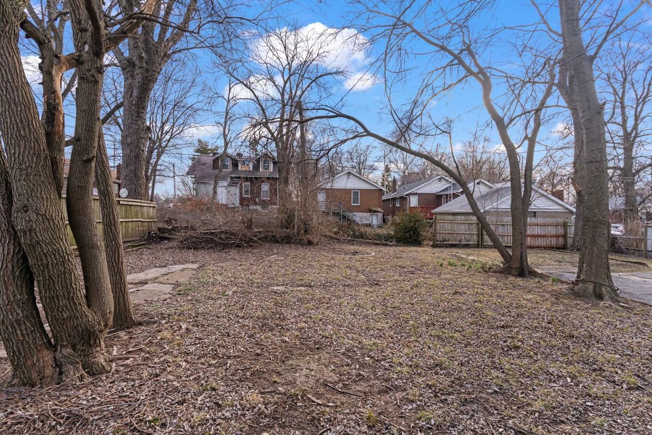 8212 Toddy Ave #1 - Photo 4 of 18