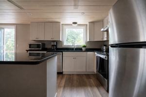 featured image of 184 Elm St #4