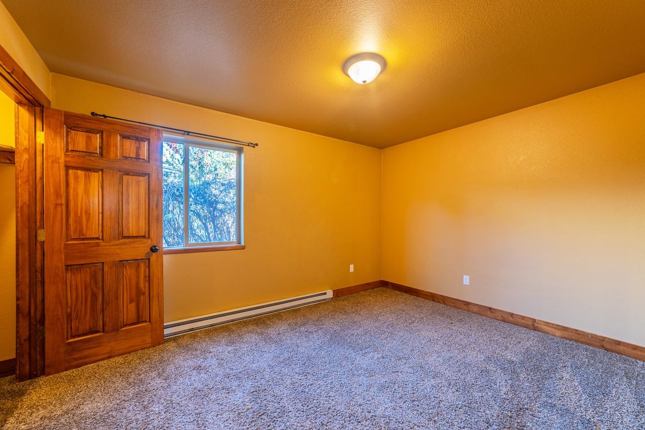 916 Saint Joe St #916 - Photo 3 of 11