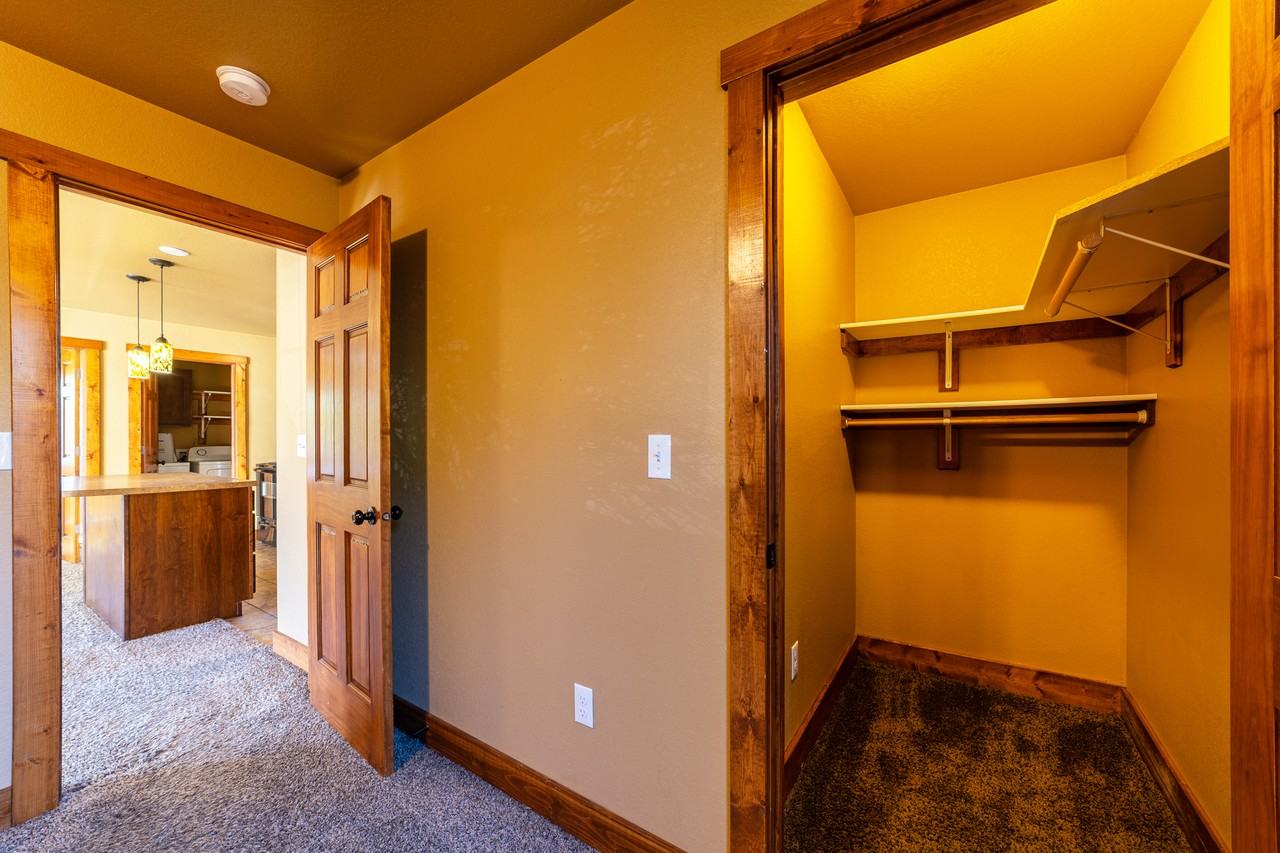 916 Saint Joe St #916 - Photo 4 of 11