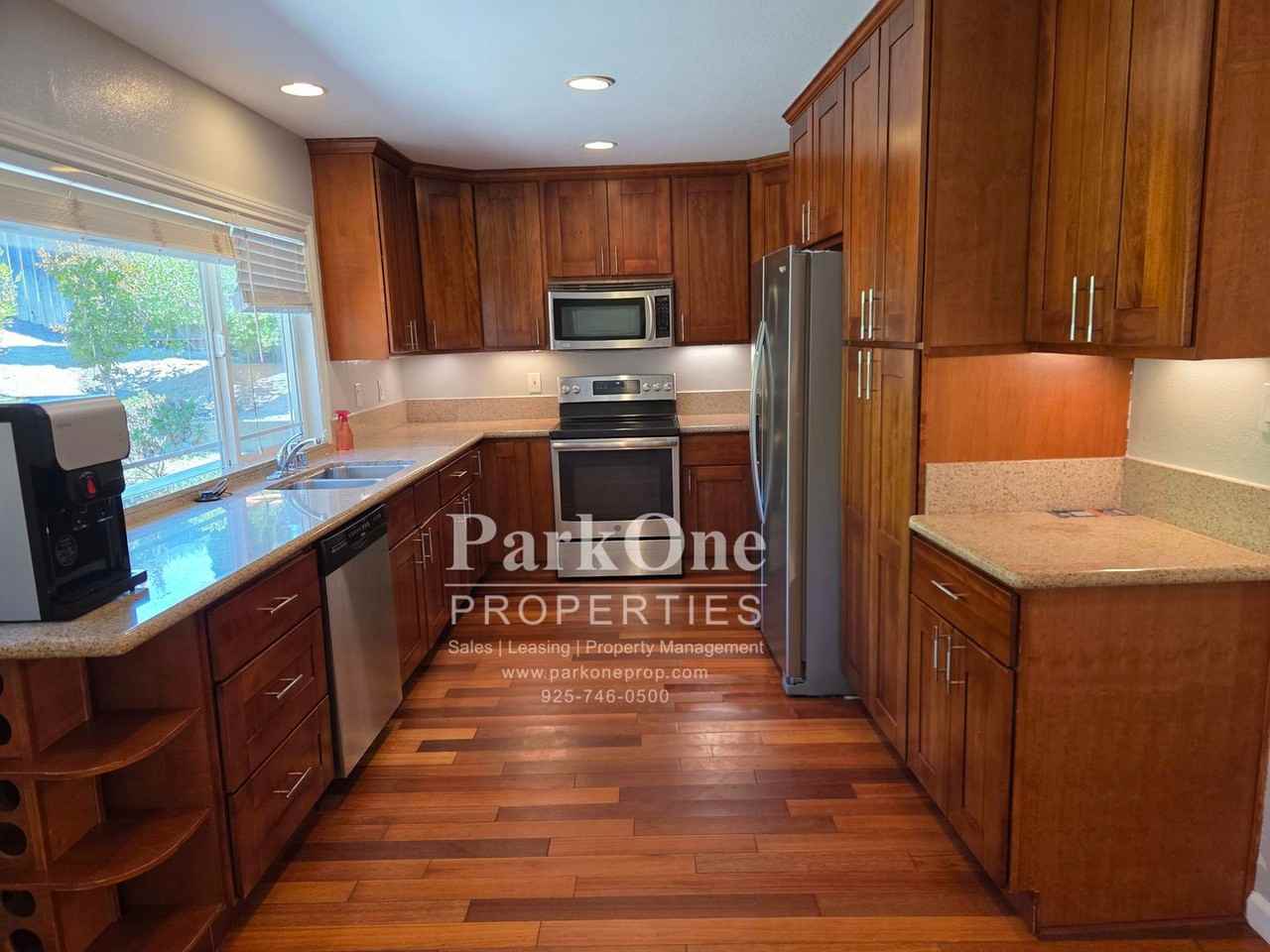 1500 Fieldcrest Dr - Photo 3 of 21
