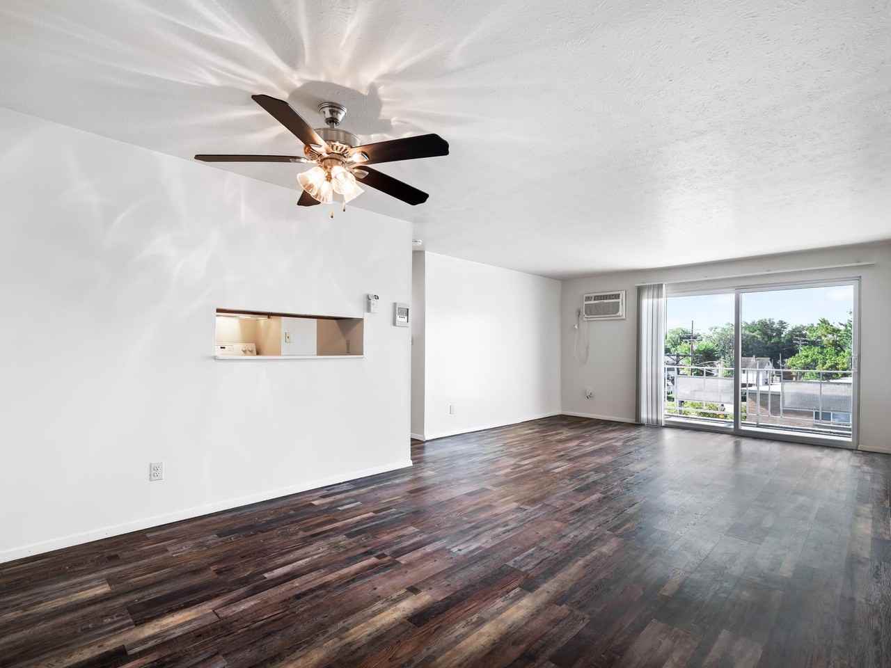 Cross Creek Apartments - Photo 6 of 47