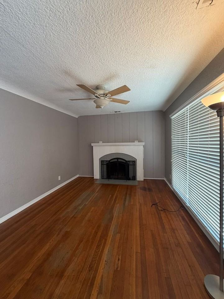 630 N Manor St - Photo 3 of 13