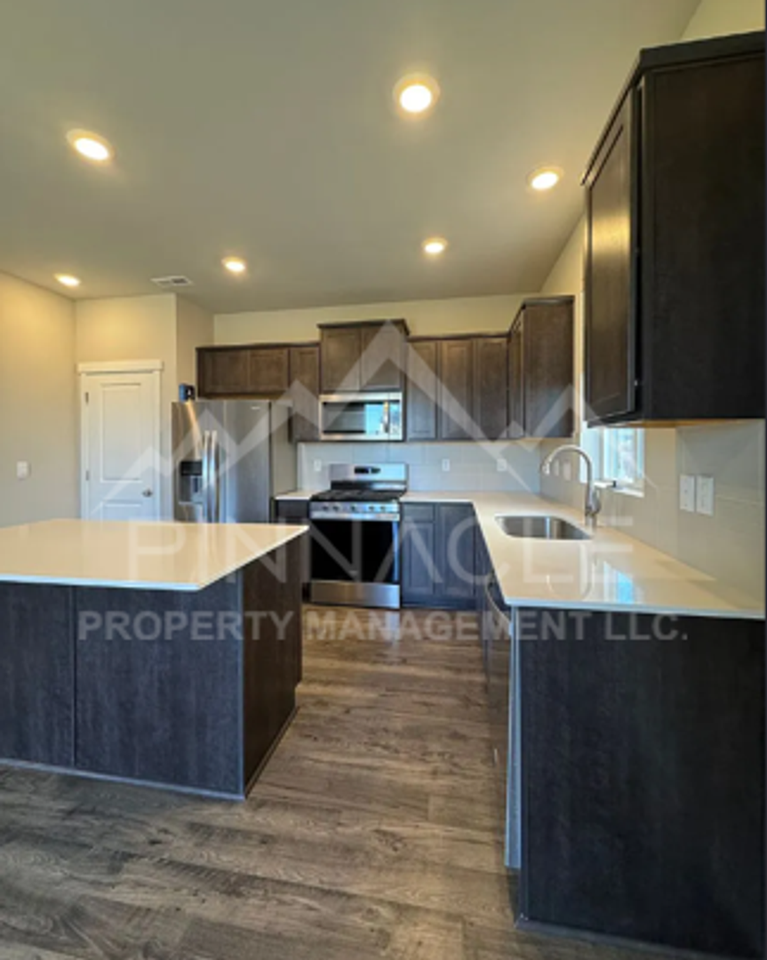 2906 Longhorn Loop - Photo 7 of 20