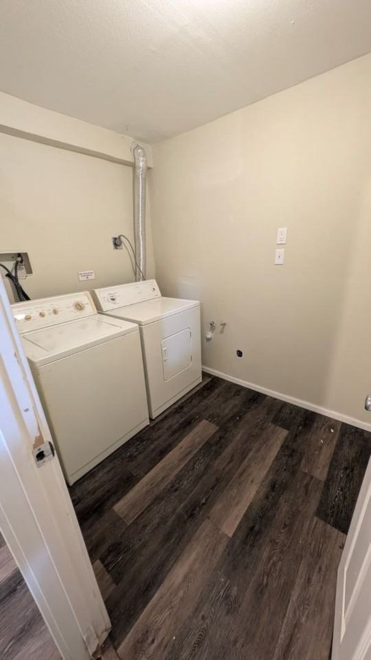 226 Waverly Ave - Photo 4 of 19