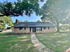 5719 Fairview Dr - Photo 1 of 1