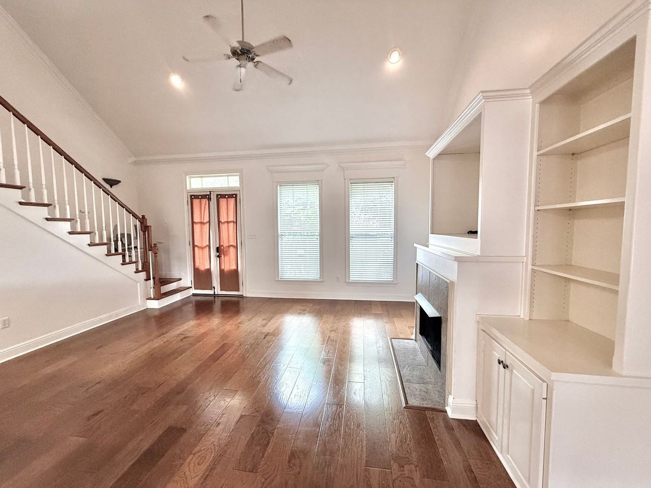9304 Pine Cone Ct - Photo 3 of 24