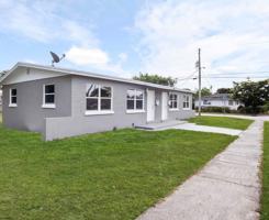 featured image of 968 W 9th St