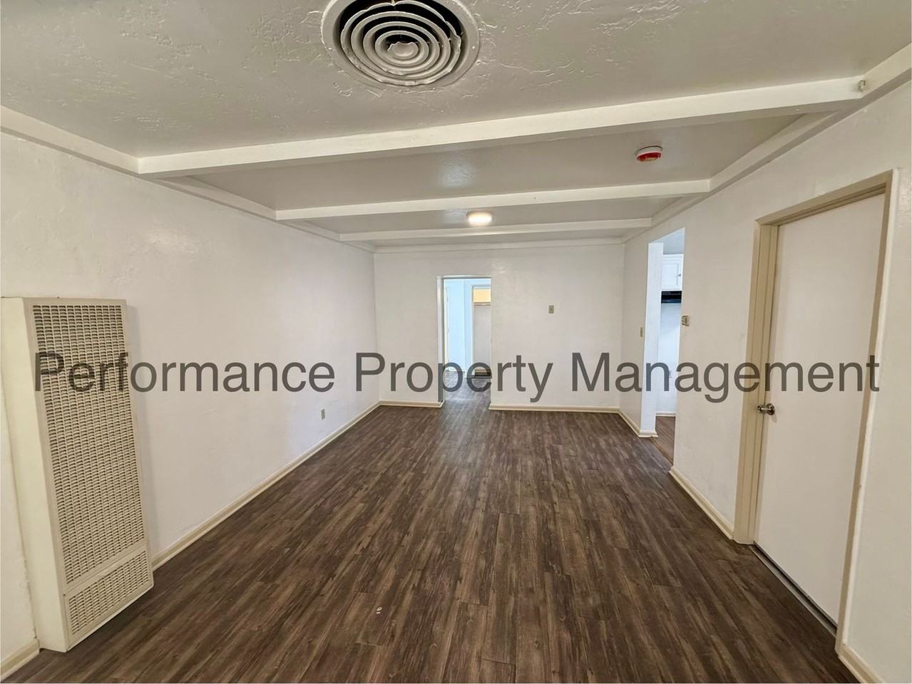 Woodrow Ave 720 - Photo 3 of 29