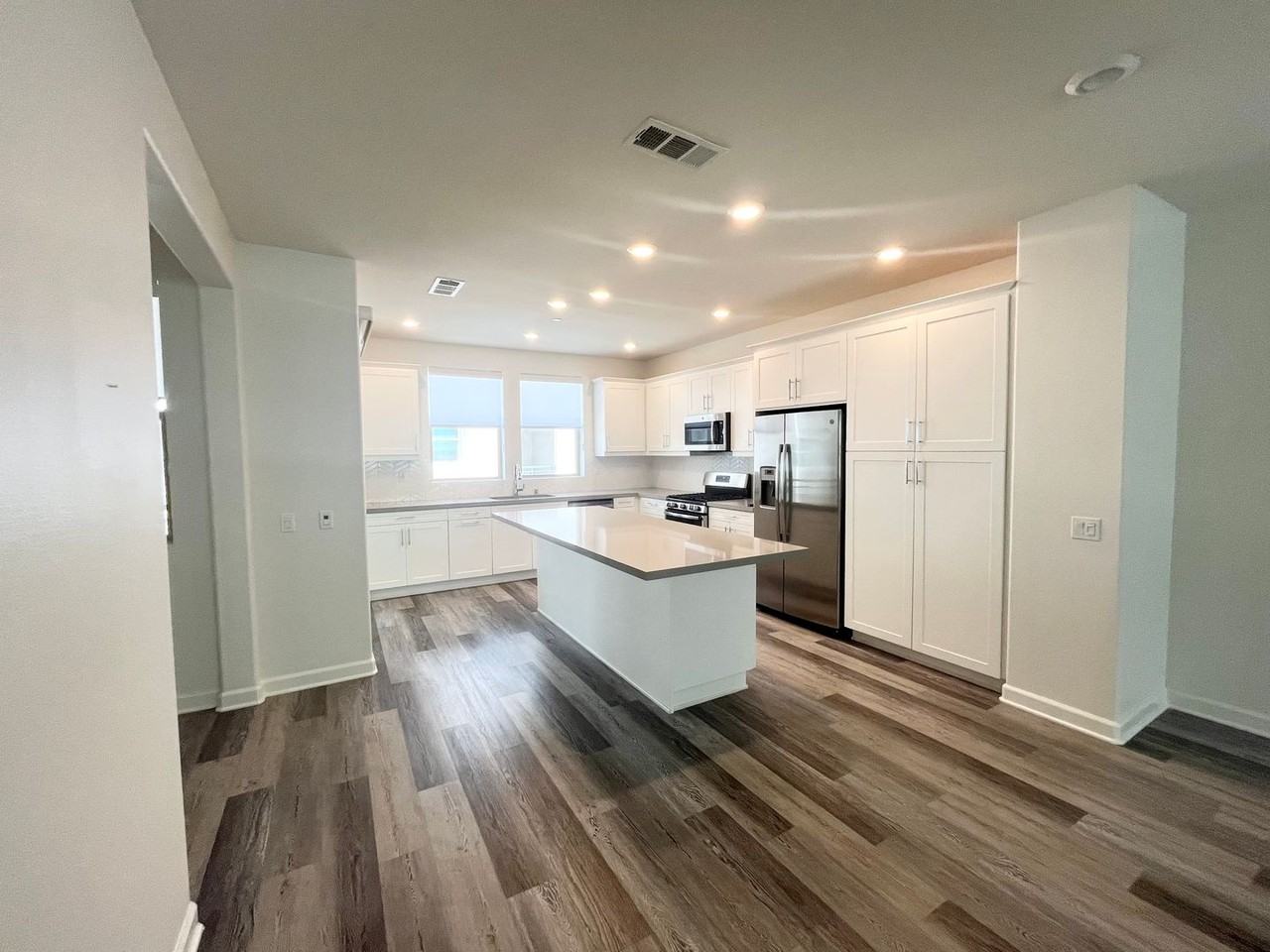 16755 Coyote Bush Dr - Photo 2 of 19
