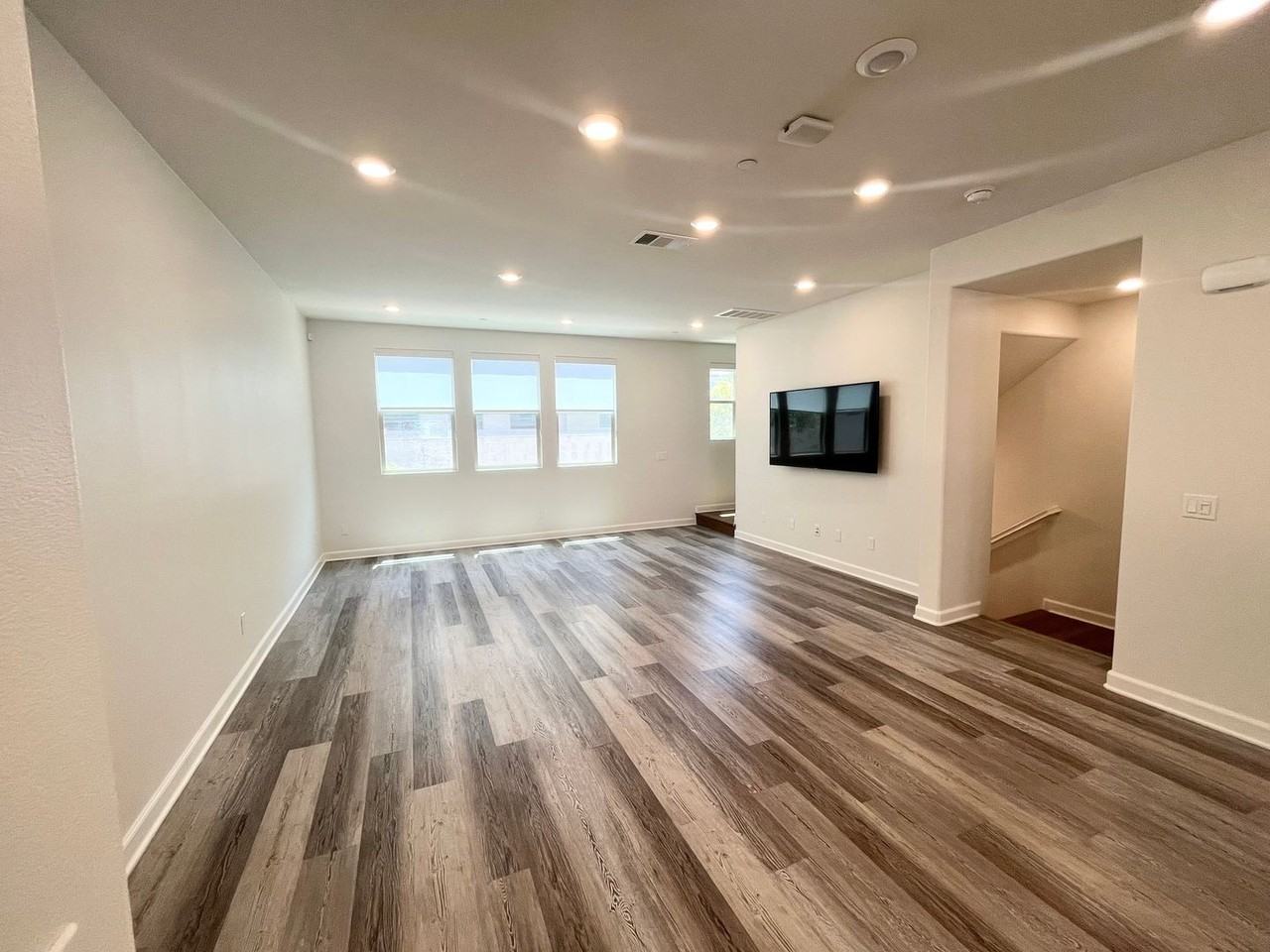 16755 Coyote Bush Dr - Photo 3 of 19
