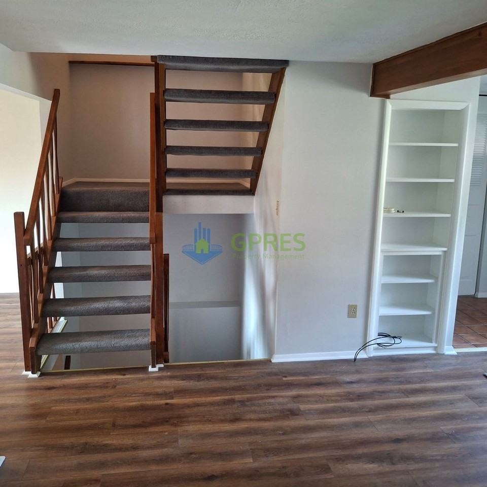111 Lebeouf Dr - Photo 4 of 20